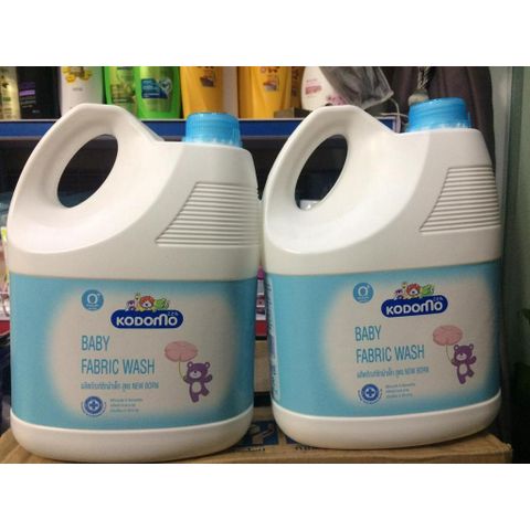  [NỘI ĐỊA THÁI] Nước Giặt Xả Em Bé KODOMO Thái Lan Can 3000ml 