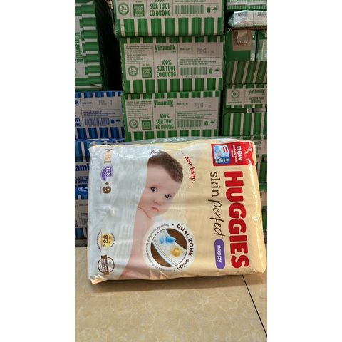  [TẶNG 9 MIẾNG-Mẫu mới]  ]Miếng lót sơ sinh Huggies NB1 - 108 miếng (Cho bé dưới 5kg) 