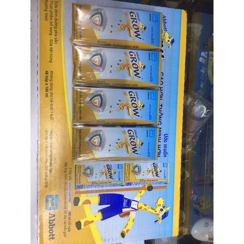  Lốc 4 hộp sữa dinh dưỡng pha sẵn Abbott Grow Gold vani hộp 110ml 