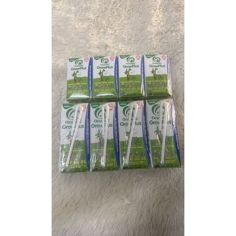  sữa pha sẳn Oramilk grow plus 180ml/110ml cho bé trên 1tuổi 