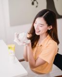  Sữa rửa mặt Garnier Tạo Bọt Light Complete Brightening 100ml 