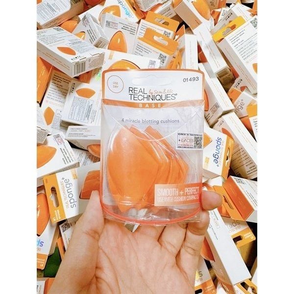  Set 4 Mút Tán Real Techniques 4 Miracle Blotting Cushions 