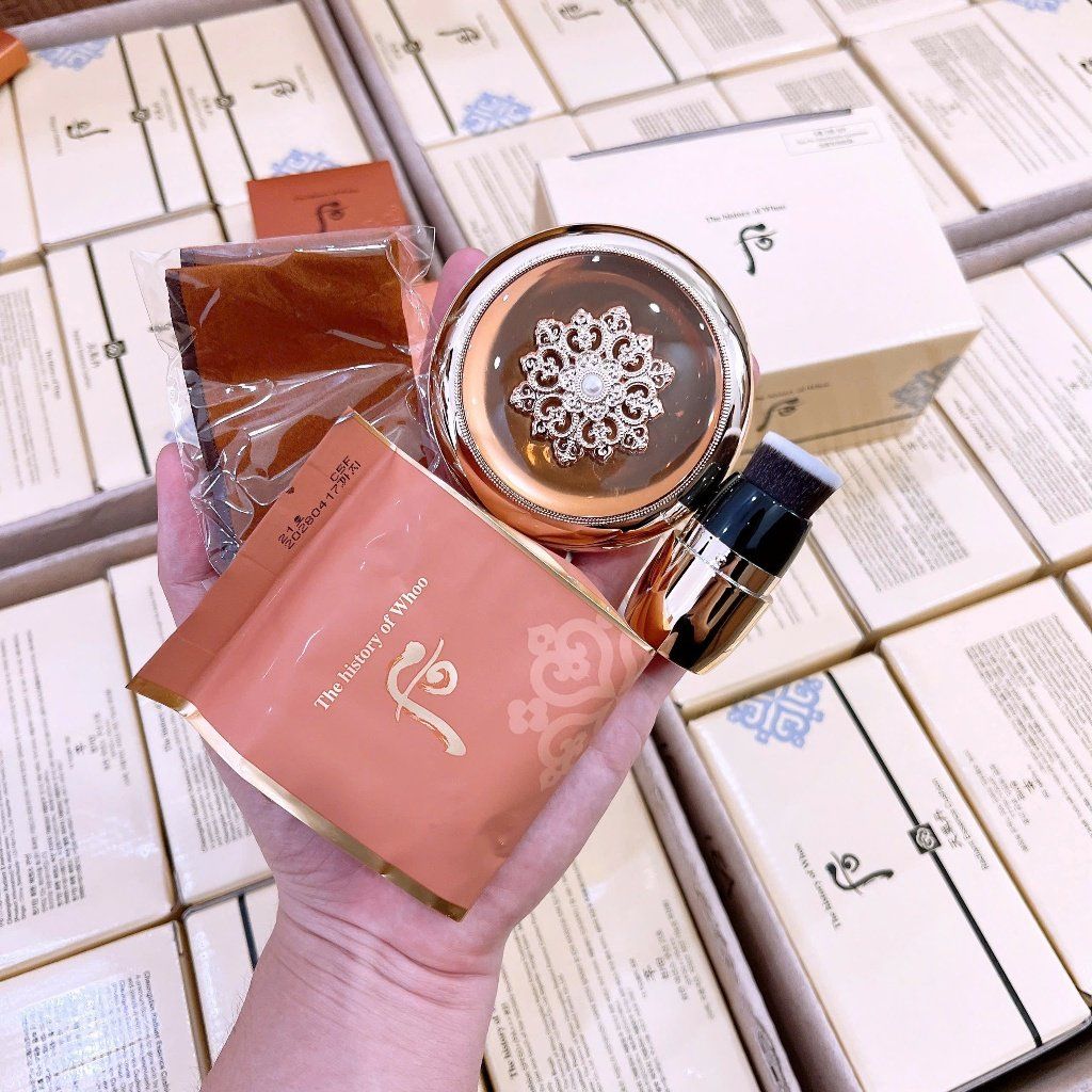  Phấn nước chống nắng dưỡng trắng Whoo Radiant Essence Cushion 