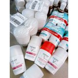  Lăn Khử Mùi Vichy Và Khô Thoáng Vùng Da Dưới Cánh Tay 48H Vichy Traitement Anti-Transpirant 50ml 