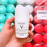  Lăn Khử Mùi Vichy Và Khô Thoáng Vùng Da Dưới Cánh Tay 48H Vichy Traitement Anti-Transpirant 50ml 