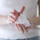  Bọt Rửa Mặt d program Essence In Cleansing Foam Giúp Làm Sạch Và Cung Cấp Ẩm Da 120g 