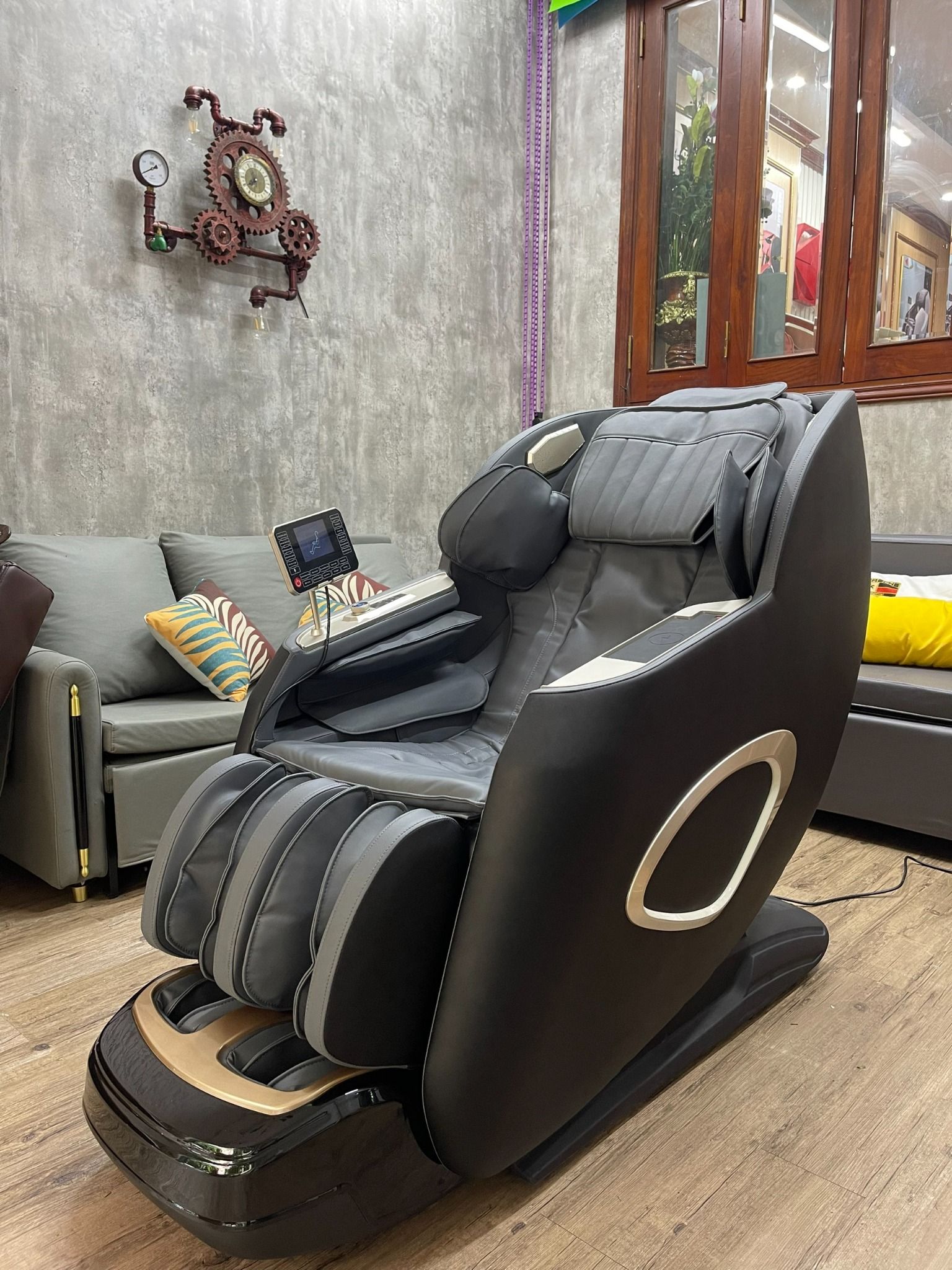 Ghế massage Thomas Hamilton M2812CN