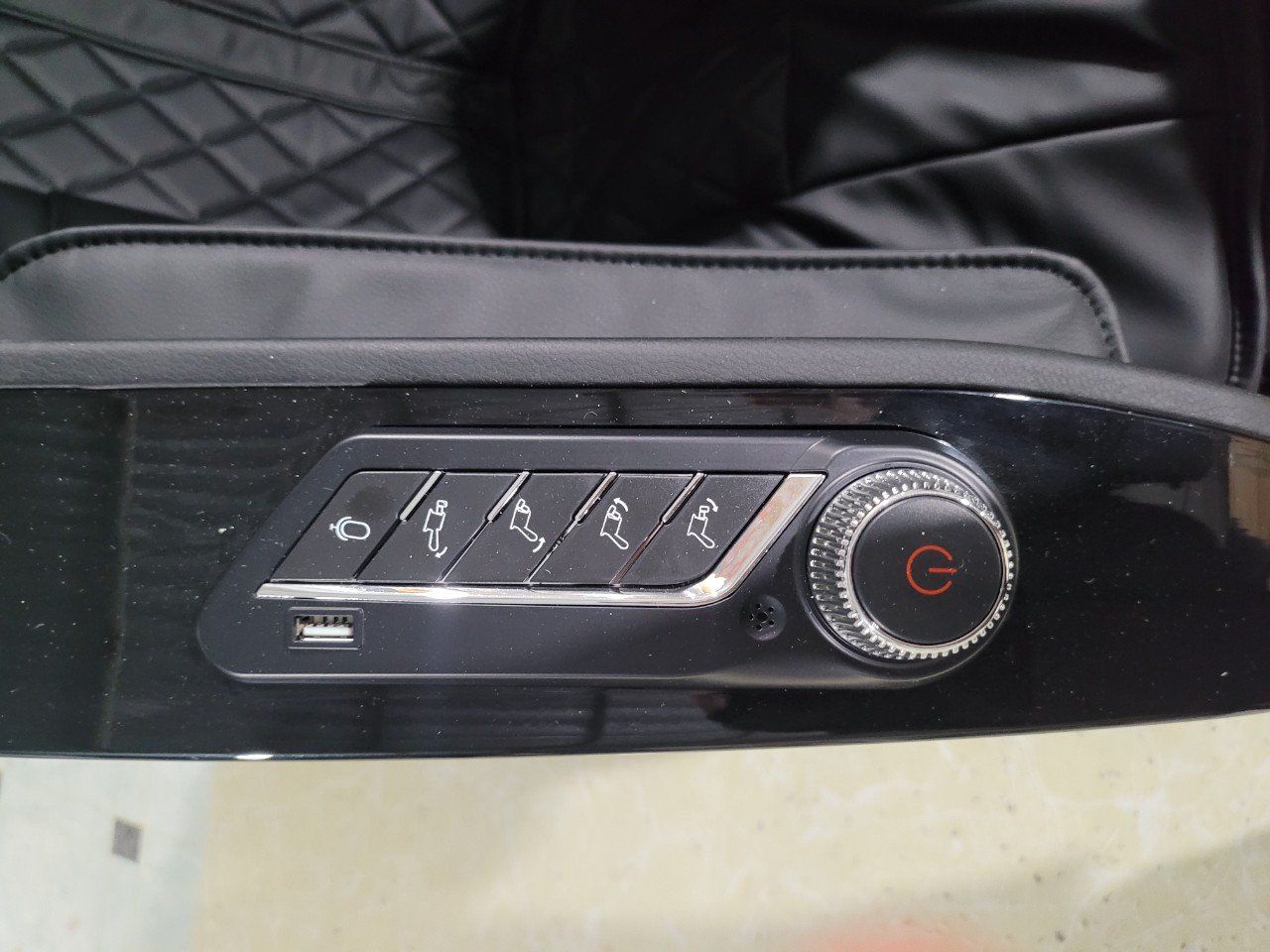 Ghế massage Thomas Hamilton S900 Premium