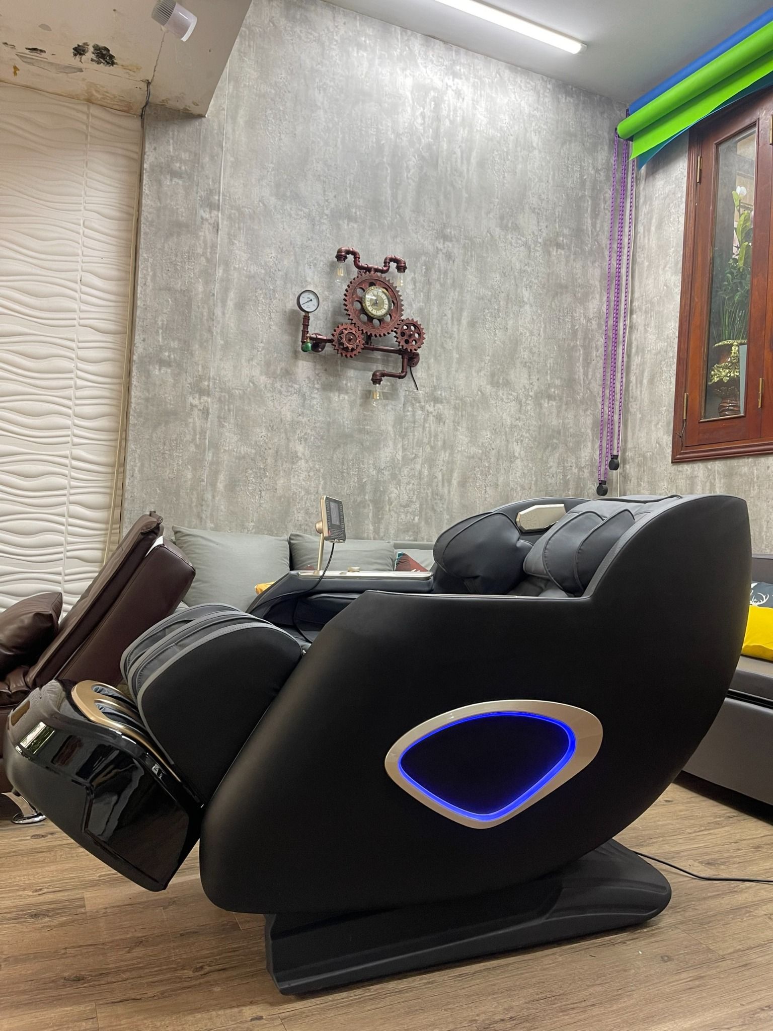 Ghế massage Thomas Hamilton M2812CN