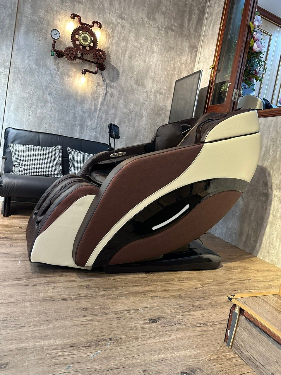 Ghế massage Thomas Hamilton D300