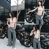  QUẦN JEAN SUÔNG FULL THÊU LOGO - TH 