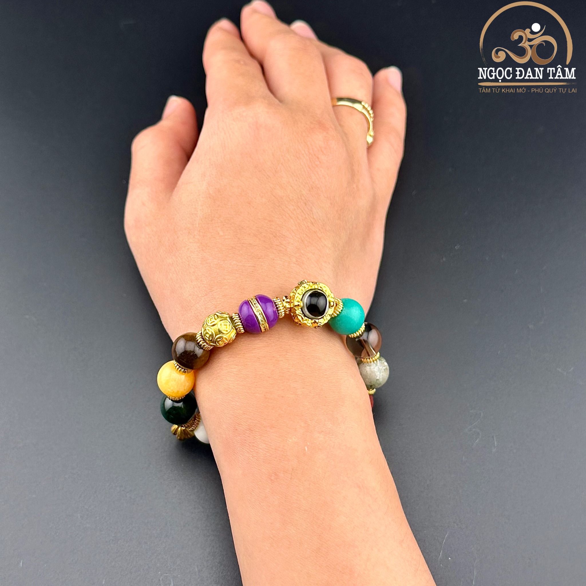  Vòng Tay Đá Phong Thủy Đa Sắc Phối Charm Dzi 1 Mắt 