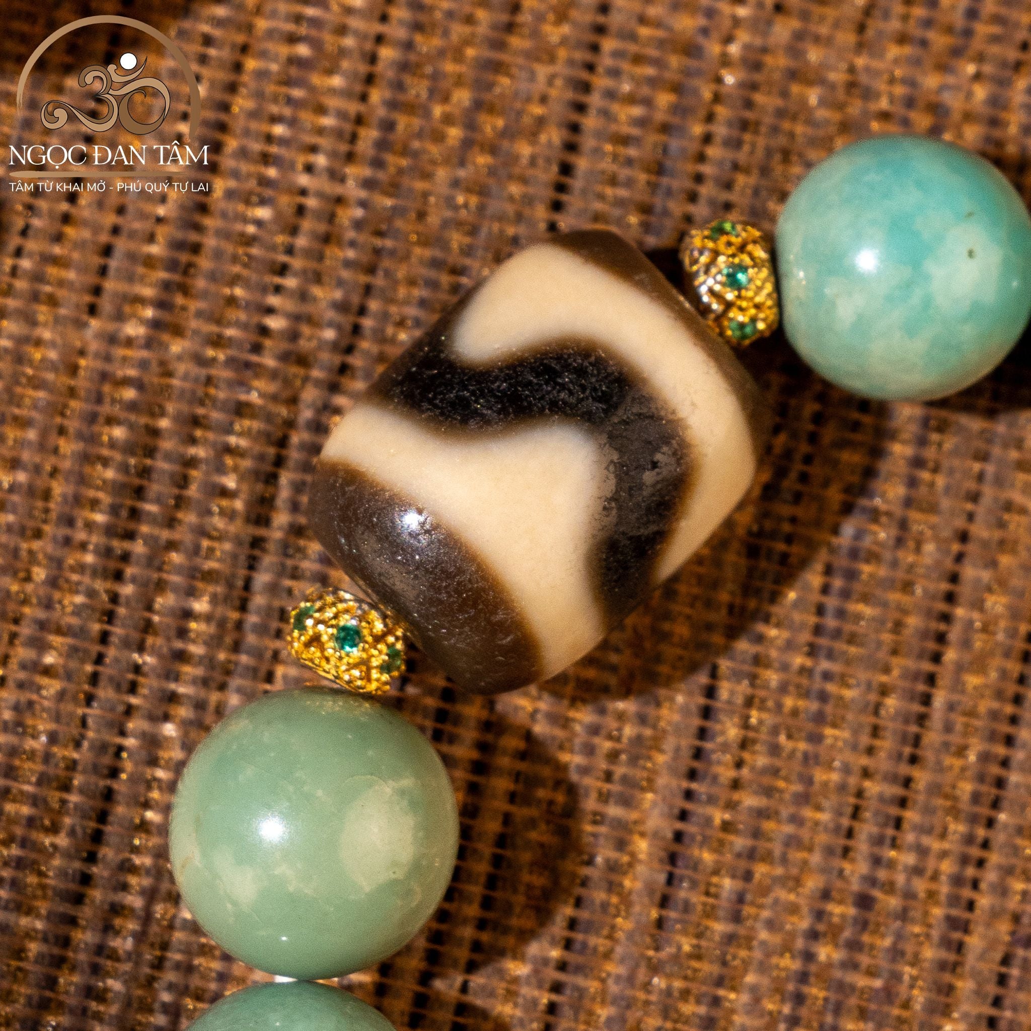  Vòng Tay Dzi Răng Cọp Phối Lam Ngọc 