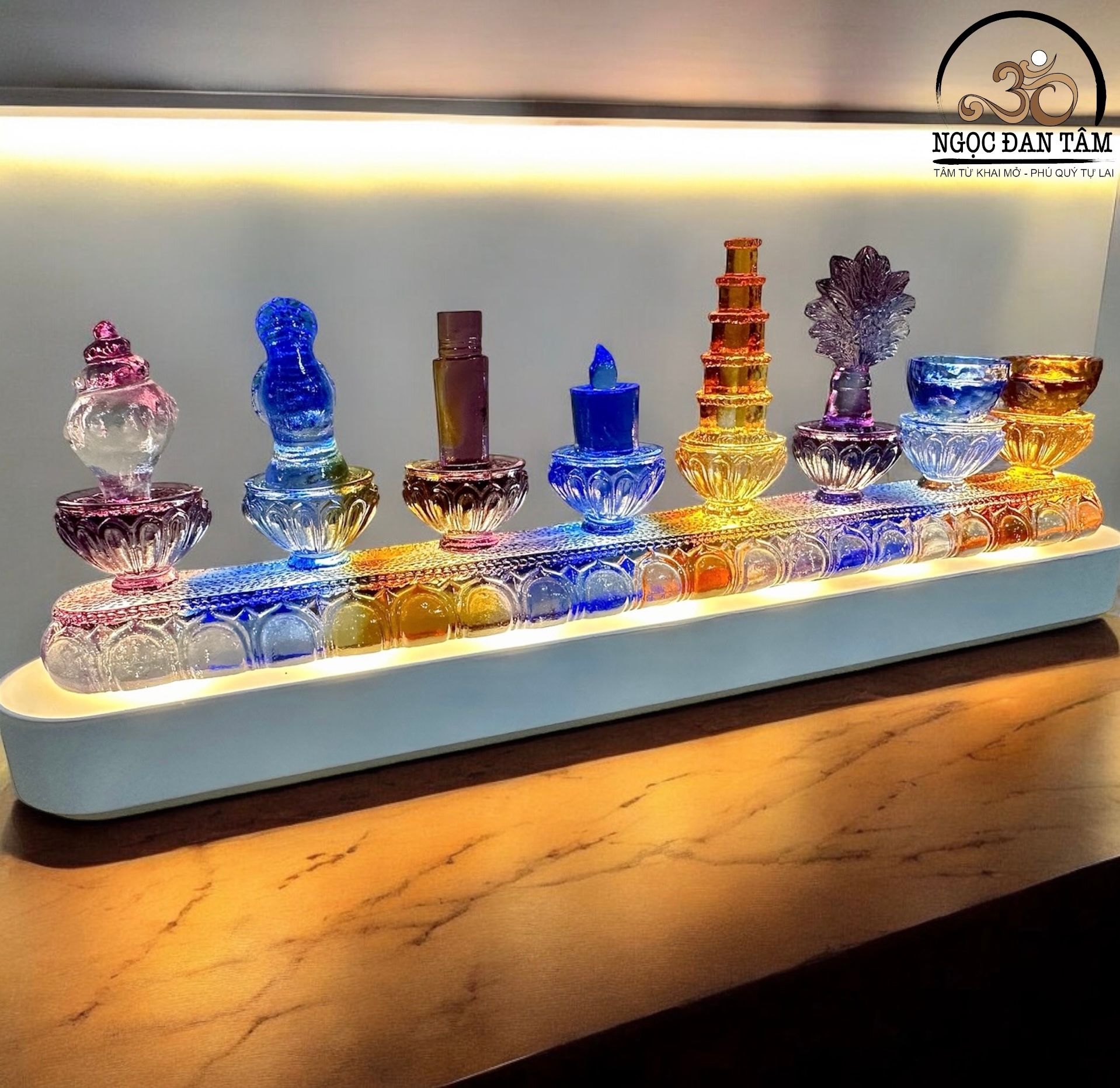  Bộ Quý Phẩm Cúng Dường Bằng Lưu Ly Có Đèn Led 