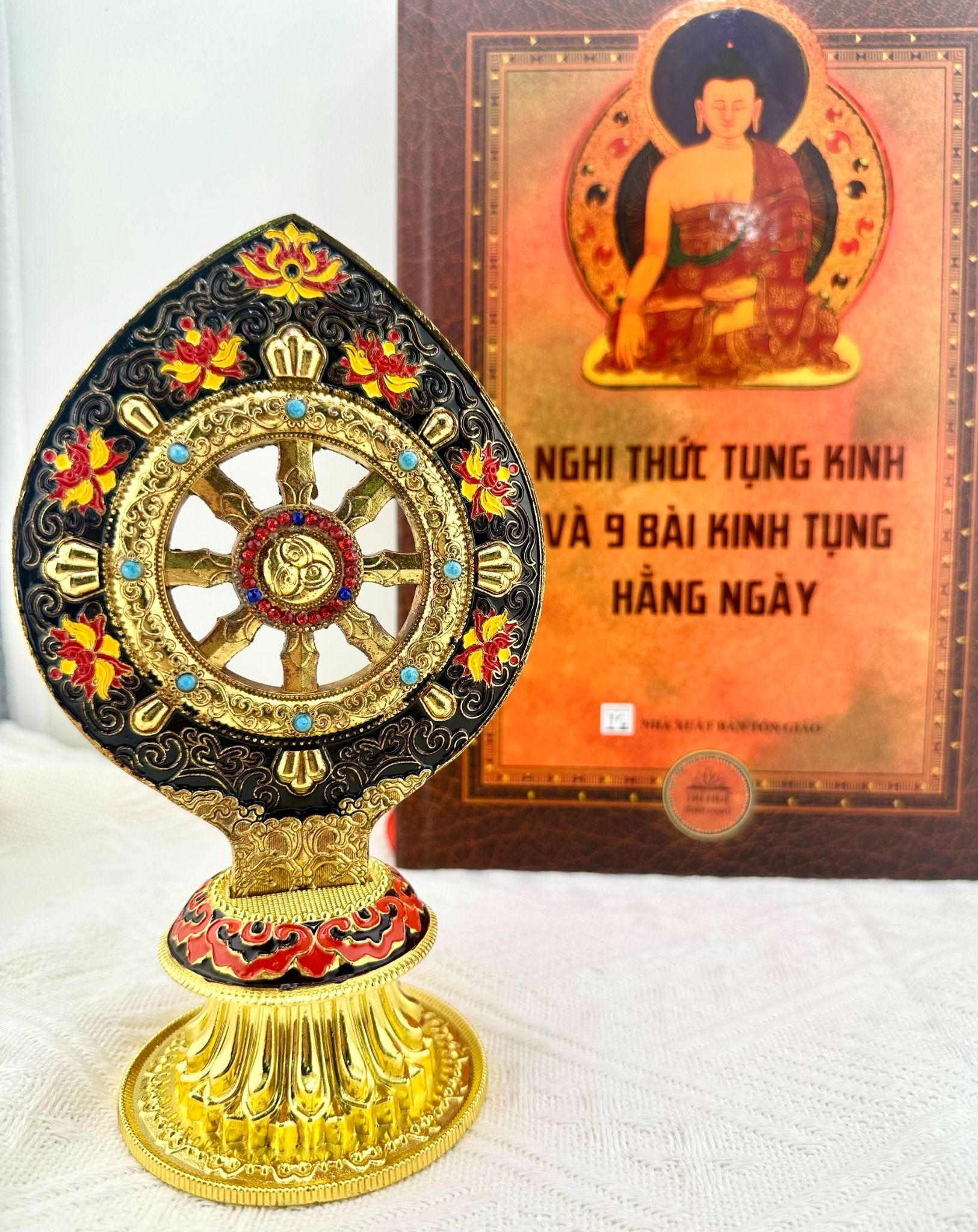  Bánh Xe Pháp Luân 