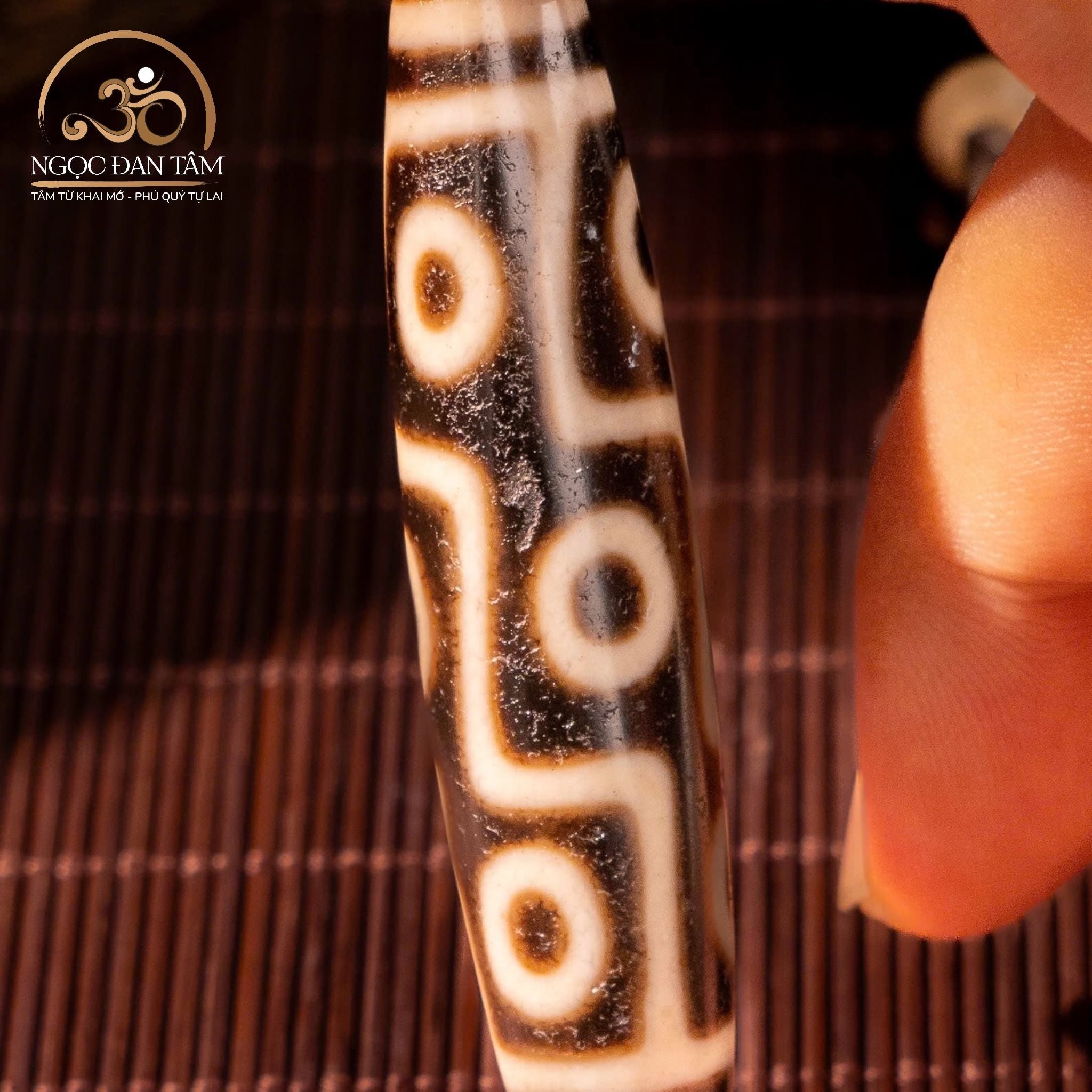  Dzi 9 mắt 60x13mm 
