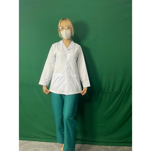 Áo Blouse Trắng- Áo Choàng Bác Sĩ Dáng Ngắn - Tay dài  Nữ Các Size S, M, L, XL,