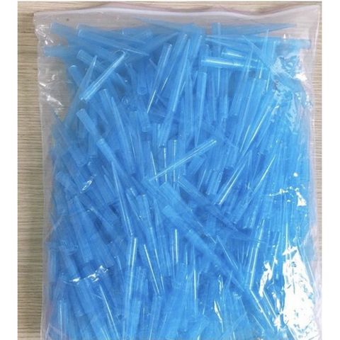Đầu côn xanh ( túi 500 ống)