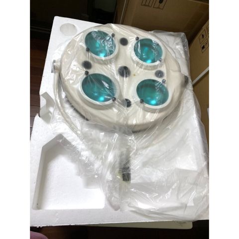 Đèn Mổ Di Động - Đèn Phẫu Thuật - 4,5 Bóng Cao Cấp, Bảo Hành 12 Tháng