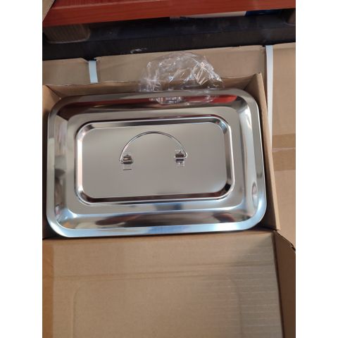Hộp hấp dụng cụ y tế Inox hình chữ nhật - Có lỗ, có quai sách tiện lợi (Hộp Sản Có Lỗ)