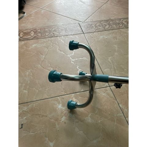 GẬY TẬP ĐI 3, 4 CHÂN INOX – VIỆT NAM