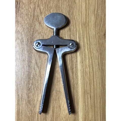 Dụng cụ hỗ trợ mở miệng chữ T, kẹp mở miệng chữ T