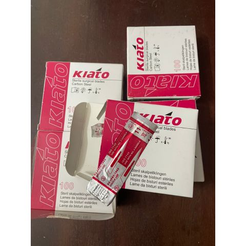 Hộp 100 Lưỡi Dao Mổ Số 11, 12, 15, 20, 21 - Chính Hãng KIATO Ấn Độ