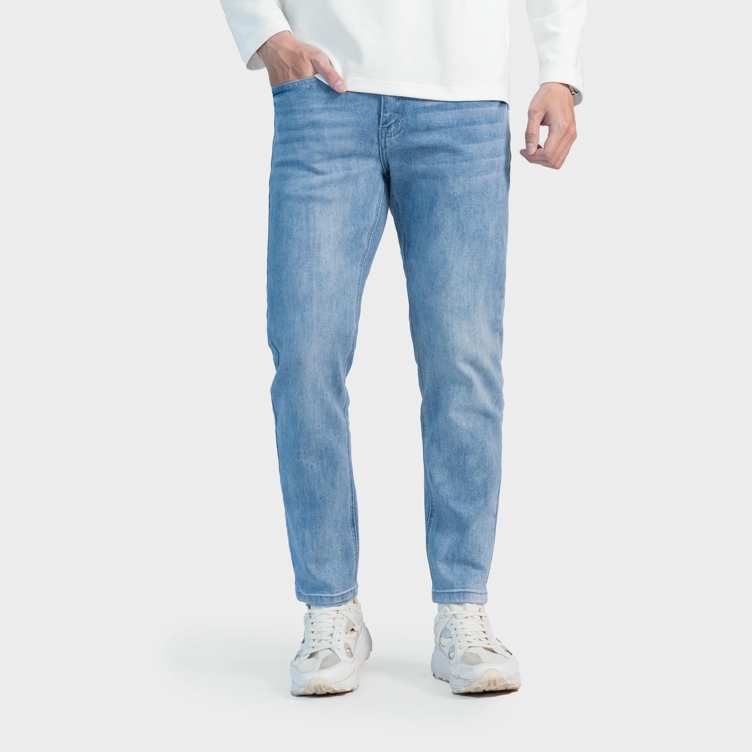 Quần Jeans Nam Aristino Slim Fit AJN0070Z