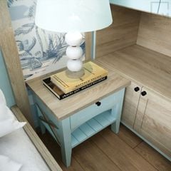 Bộ giường ngủ đơn gỗ chắc chắn, tab đầu giường giúp tối ưu không gian.