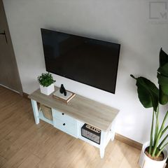 Tủ tivi gỗ tự nhiên, kết hợp ngăn kéo tiện lợi