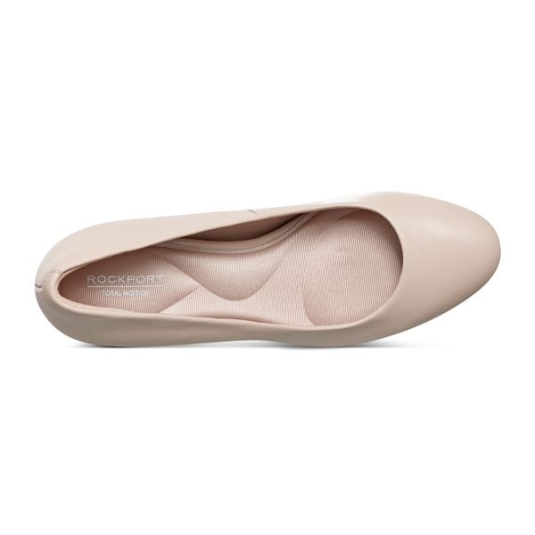 Rockport Total Motion Carmen Platform Plain Pump