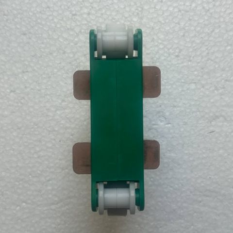 Trượt cấp điện xanh 4 than 10A, 8 than 20A