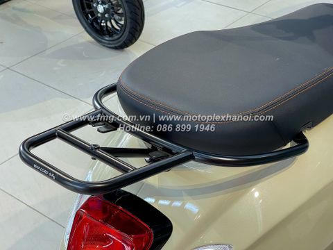 Giá Đỡ Thùng Đồ Vespa Sprint & Vespa Primavera màu Đen Mờ chính hãng tại Motoplex Hanoi | fmg.com.vn