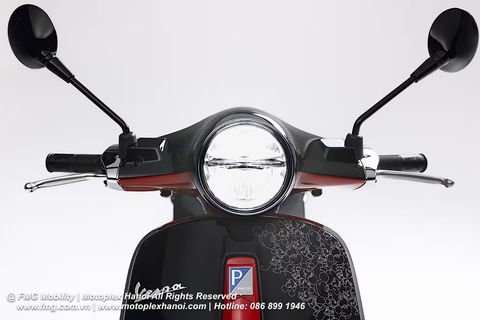 Vespa Primavera Disney Mickey Mouse Edition By Vespa 125 tại FMG Mobility | Motoplex Hanoi