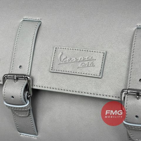 Túi Da Vespa 946 Snake Cao Cấp 30 Lít - 1B012501 chính hãng tại FMG Mobility | Motoplex Hanoi