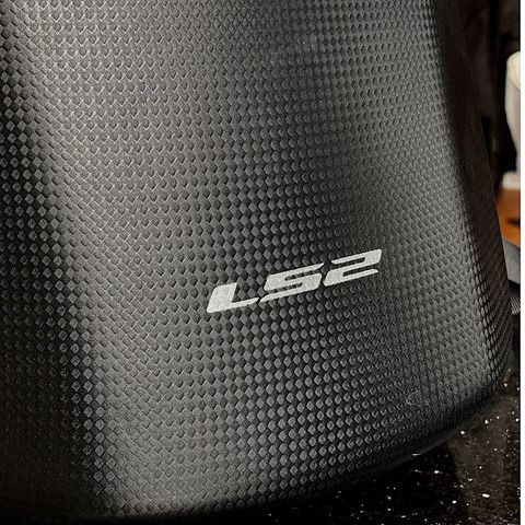 Balo LS2 Carbon 50L chính hãng tại FMG Superstore