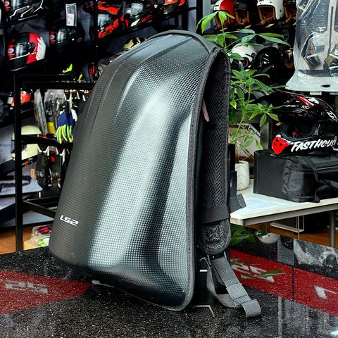 Balo LS2 Carbon 50L chính hãng tại FMG Superstore