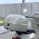 Thùng Đồ 32L Vespa Primavera & Vespa Sprint - Beige Sabbia (Q02) - CM341408 chính hãng tại Motoplex Hanoi | FMG.COM.VN