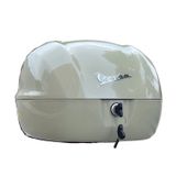 Thùng Đồ 32L Vespa Primavera & Vespa Sprint - Beige Sabbia (Q02) - CM341408 chính hãng tại Motoplex Hanoi | FMG.COM.VN