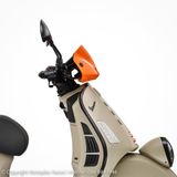 Kính Chắn Gió Màu Cam Vespa GTV (từ 2023) - 1B010971000A17 có tại Motoplex Hanoi