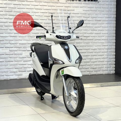 Kính Chắn Gió Trong Suốt MY2025 Piaggio Liberty - 1B012265 chính hãng tại FMG Mobility | Motoplex Hanoi
