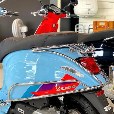 Khung Bảo Vệ Thân Sau Vespa Primavera & Vespa Sprint mạ Chrome - 1B000928 chính hãng tại Motoplex Hanoi | FMG.COM.VN