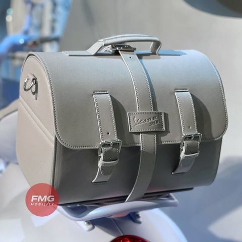 Túi Da Vespa 946 Snake Cao Cấp 30 Lít - 1B012501 chính hãng tại FMG Mobility | Motoplex Hanoi
