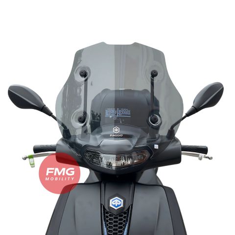 Kính Chắn Gió Màu Khói MY2025 Piaggio Liberty - 1B012018 chính hãng tại FMG Mobility | Motoplex Hanoi