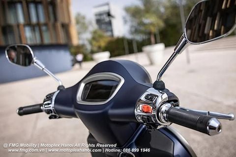 Vespa GTS Super Tech 300 chính hãng tại FMG Mobility Motoplex Hanoi