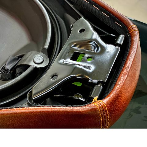 Bộ Yên Đôi cho Vespa GTS & Vespa GTV - 624966 chính hãng tại Motoplex Hanoi