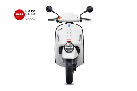 Vespa GTV 300 chính hãng tại FMG Mobility | Motoplex Hanoi