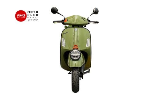 Vespa GTV 300 chính hãng tại FMG Mobility | Motoplex Hanoi