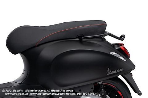 Vespa Sprint Carbon 125cc chính hãng tại FMG Mobility | Motoplex Hanoi