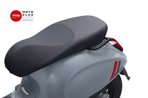 Vespa Sprint S 150 2025 chính hãng tại FMG Mobility | Motoplex Hanoi